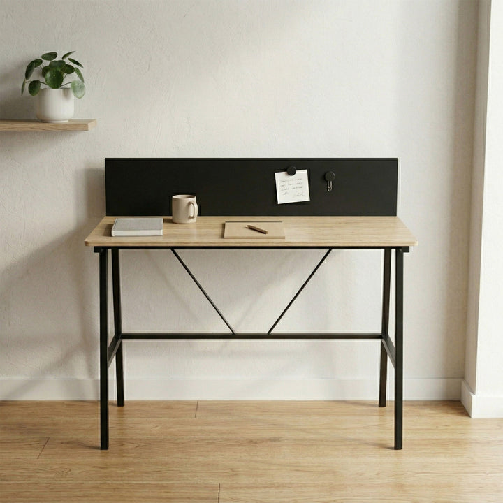 Escritorio Desk-25 con Board Metálico